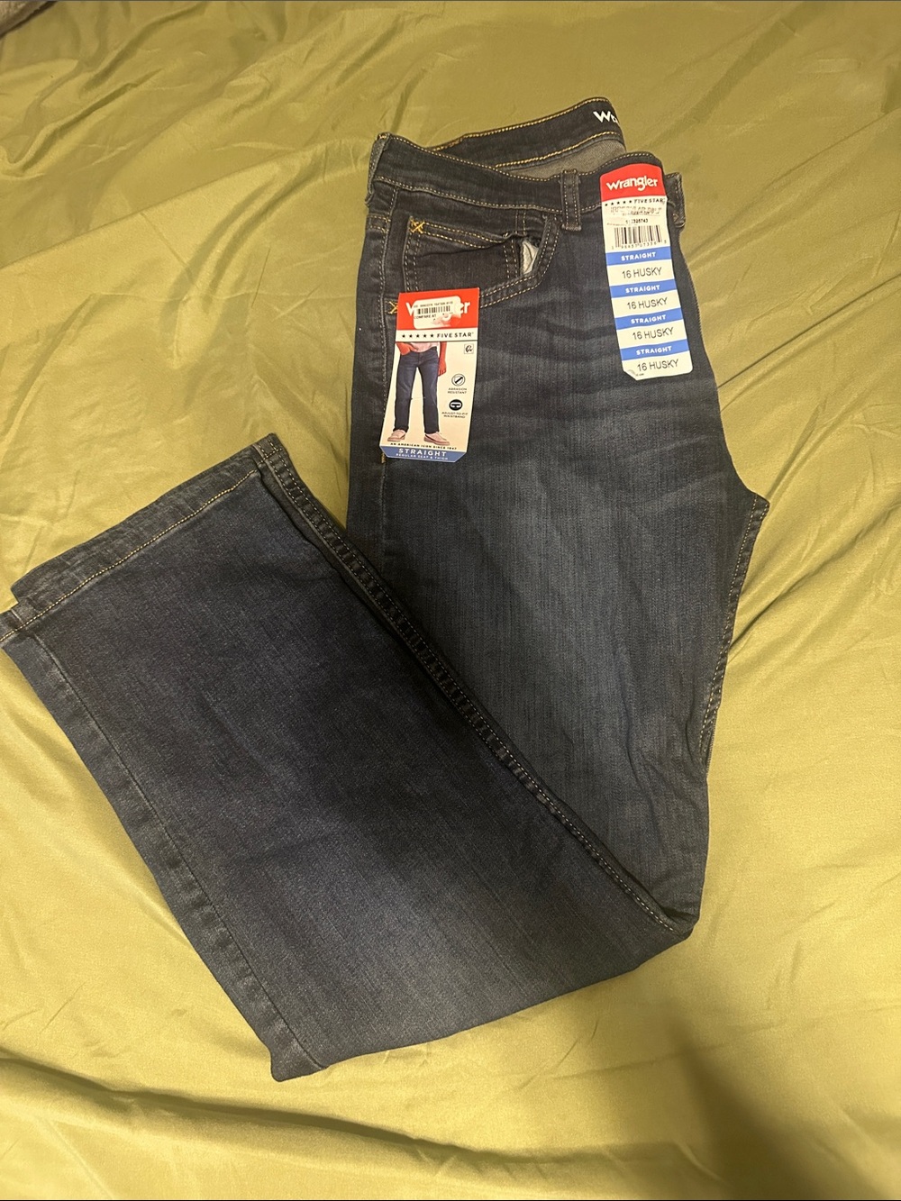 Wrangler Boys 16 husky Straight Fit Indigo Blue Jeans